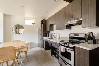 2BR Bohemian Oasis - Food & Craft Beer Lovers - Portland - 4