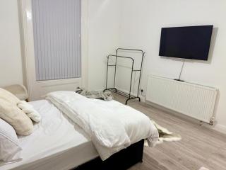 The Botanica, Stylish Edgbaston Escape with Garden Charm - Birmingham - 4