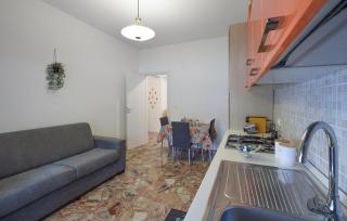 1 Bedroom Stunning Apartment In Reggio Calabria - 8
