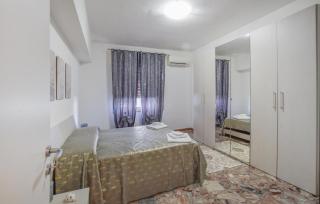 1 Bedroom Stunning Apartment In Reggio Calabria - Reggio de Calabre - 1