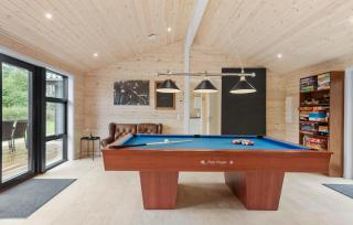 5 Bedroom Cozy Home In Væggerløse - 4