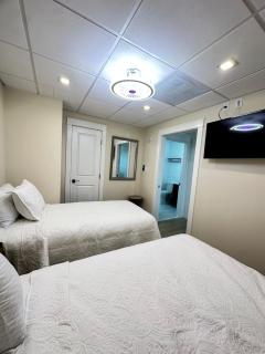 Waikiki Oceanfront Inn - Wildwood Crest - 1