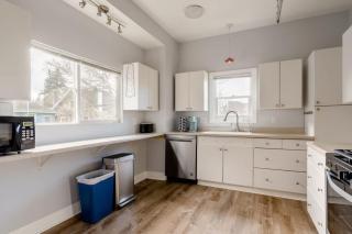 Remodeled 2BR - Walk to Coffee Bars & More - 7