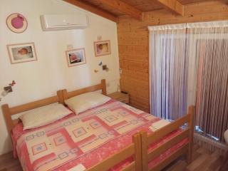 Rooms with a parking space Vrh, Krk - 24028 - Vrh - 1
