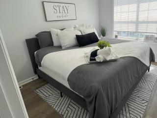 Incredible 3BR with KING beds, pool, and playground - 5