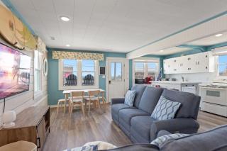 4119 - The Dolphin Boat - Kitty Hawk - 7