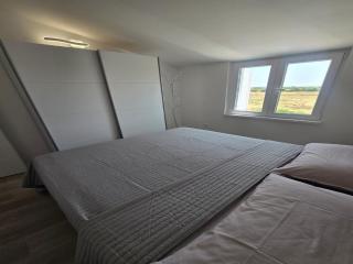 Apartments Ivankovic - Two Bedroom Apartment with Terrace - 2