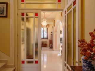 Marche Hilltop Villa with Pool - Tolentino - 1