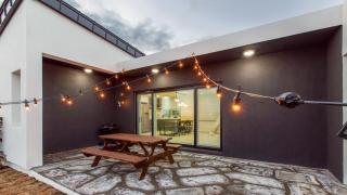 Jeju Iolle Kids Pool Villa - 2