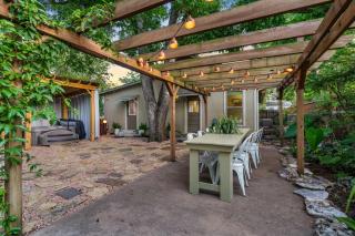 Peach Haus - Hot Tub & Fire Pit - 6