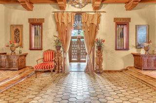 Roaring 1920s Historic Mansion - Hollywood - 9