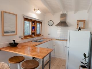 Beach Huts Middleton - 9