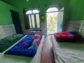 Shri Hari lodge hotel and restaurant - Gopeshwar - 4