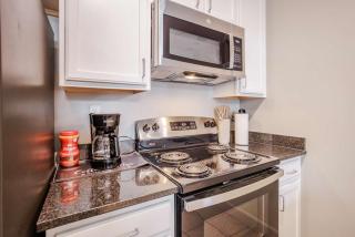 TWO CozySuites at the Banks with Pool 17 - Cincinnati - 2