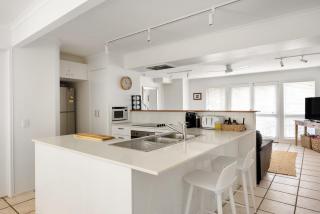 Noosa Family Resort with 3 Pools - 7