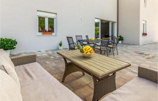 Awesome Home In Imotski - 8