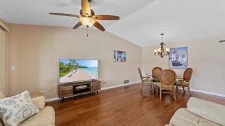 Canal Breeze - Boater's Paradise Home on Gulf Access Canal, Pet Friendly - 2