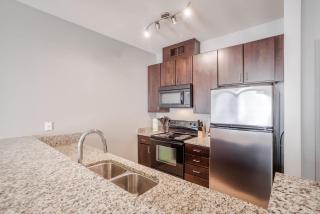 CozySuites at the Banks gym pool 07 - 3