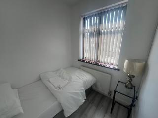 Eligant Escape - Coseley - 5