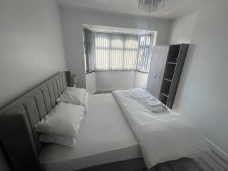 Eligant Escape - Coseley - 2