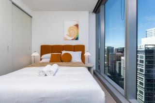 West Side Place CBD 2 Bed w Pool Sauna Gym - Melbourne - 6