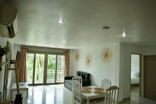 Ampha Place Hotel - 1
