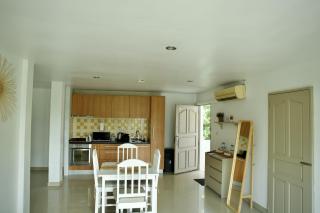 Ampha Place Hotel - 3