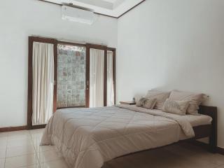Kubu Van Helen - 0