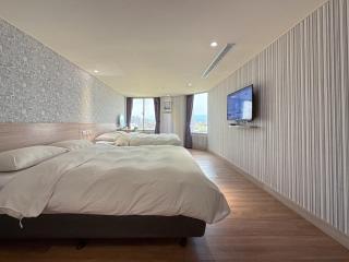 Elence Hotel - Taichung - 0