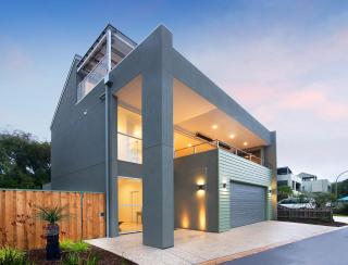 Serenity by the Sea - 0