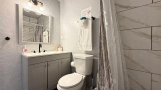 1BR Apt 7 mins Integris Children's, Unit C - 6