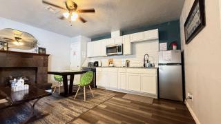 1BR Apt 1400 Monthly 8mins to Integris #20-3 - 8