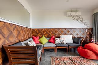 Luxury Beachfront Waves, Sand & Wine Nights - 4