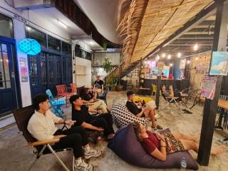 AREA81 HIDEOUT Hostel - Bangkok - 3