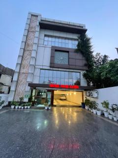 Hotel Prem Ratna - Dehradun - 0