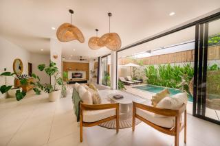 Shanti Villa - 3BR Luxury Private Pool Villa in Seminyak - 4