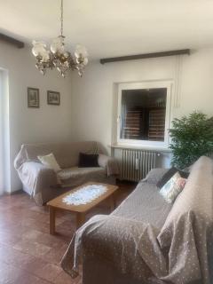Emily Home - 4