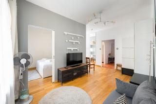 Old Town Bright Apartment by BookingHost - Warsaw - 7