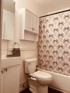 Cozy 2-BR Retreat in Kingman, AZ - 5