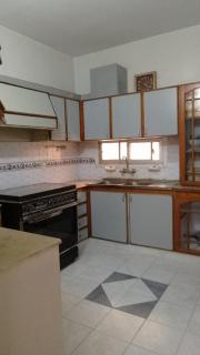 3 Bed Independent First Floor - Karatschi - 1
