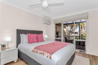 Urban Nest - Peaceful Parkside Retreat in the CBD - Adelaide - 9
