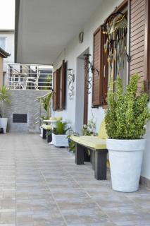 Dolphin Villa with Private Pool & Parking - 9