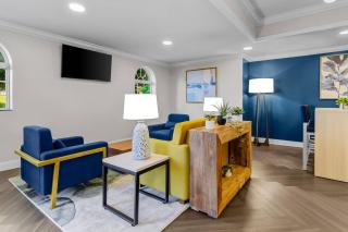 MainStay Suites Roanoke Airport - 3