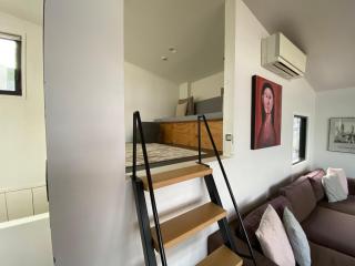 Stylish 3-bedroom Ponsonby apartment - 9