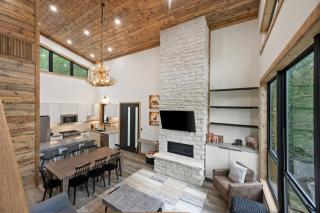 Living Waters Getaway on a River in Broken Bow - 6