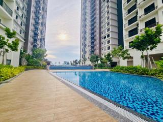 SkyHigh Family suites - 3BR, swimming pool, KTV & Game sets & many more! - 9