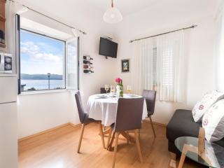 Apartments Lotea - Two-Bedroom Apartment with Terrace and Sea View - Cavtat - 0