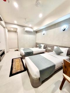 Hotel Golden Tower At Delhi Airport - New Delhi - 6