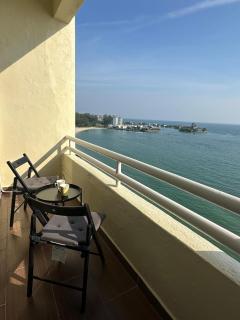 AJ's Regency Tanjung Tuan Beach Resort, Port Dickson, Malaysia - Seafront apartments - Port Dickson - 7