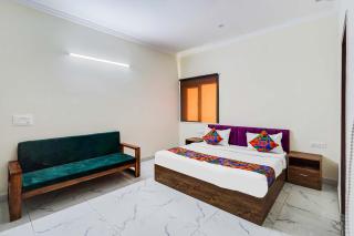 FabHotel The Glampoint - Noida - 7